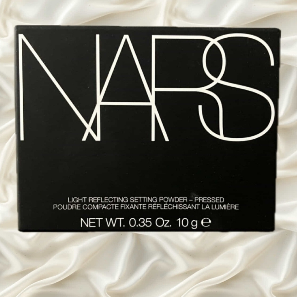 ❇️🧚♀️NARS Translucent Crystal Light Reflecting Setting Powder NWT - Picture 2 of 5